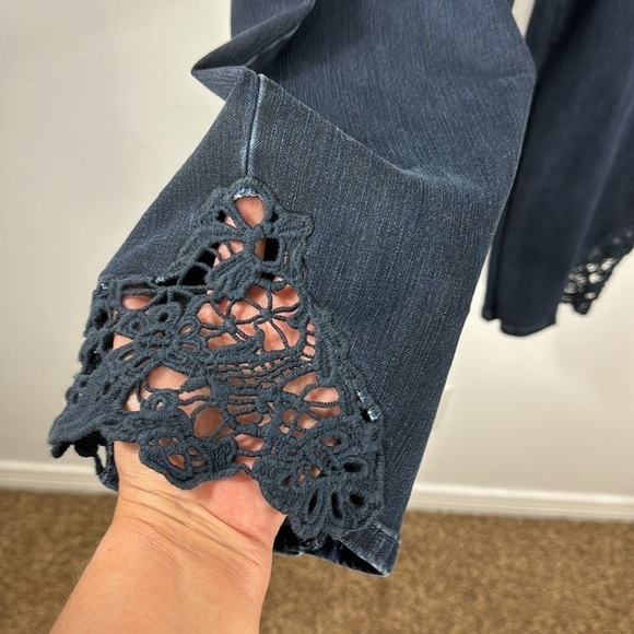 Soft Surroundings Lace Hem Inset Denim Jeans Women's Plus 24W Blue Tapered Leg - Picture 5 of 11